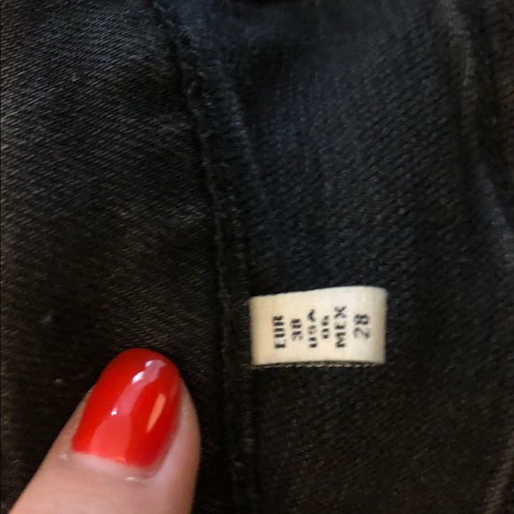 Black Zara Distressed Jeans - Picture 7 of 7